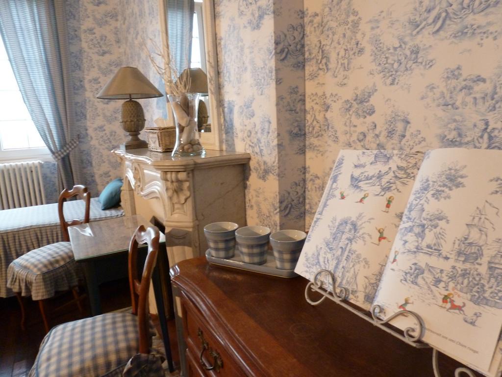 Ferme De Bonavis Bed & Breakfast Banteux Exterior photo